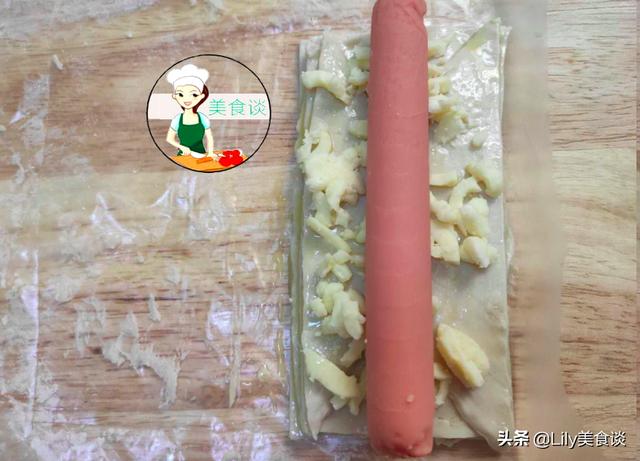 大热天，儿子迷上吃它，越热越想吃，又香又解馋，不用揉面就搞定