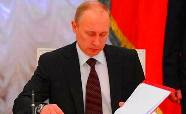 俄罗斯对美国出手，大批美国企业面临倒闭，损