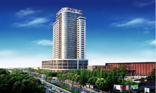 \"宁波首富\"陨落：靠收购改造烂尾楼发家