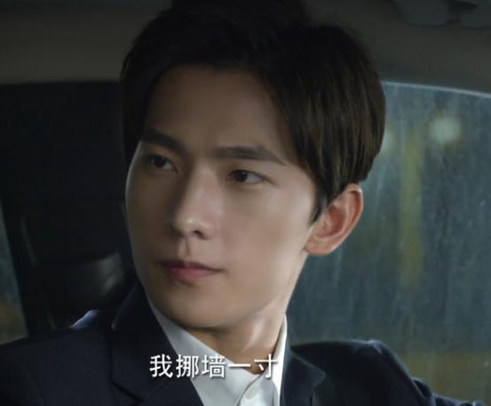 杨洋最帅的4个角色，若白、肖奈不算啥，最后一个才是颜值巅峰