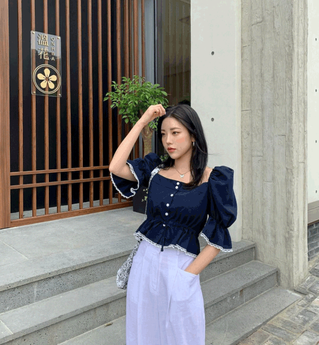 别再跟风穿T恤了，今年巨流行的“短袖”长这样