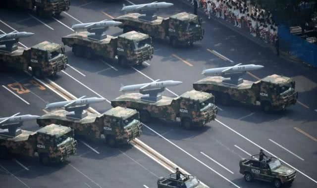 美军盛赞鹰击18是“完美导弹”，蛇形机动亚超结