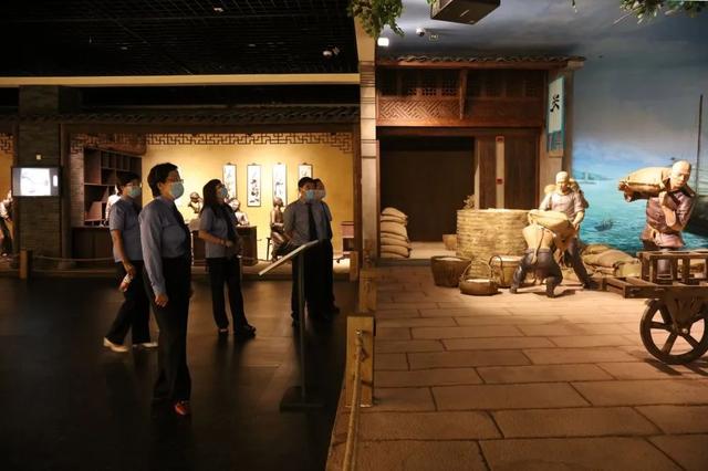 镜湖区检察院组织开展“走进芜湖博物馆、以史为镜悟初心”党史教育日