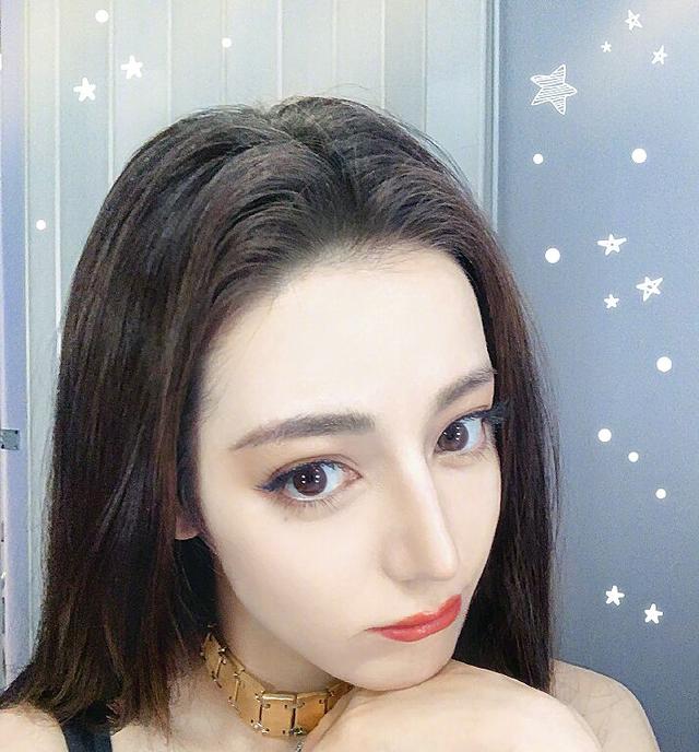 电视剧《你是我的荣耀》终于官宣，迪丽热巴杨洋微博相互艾特