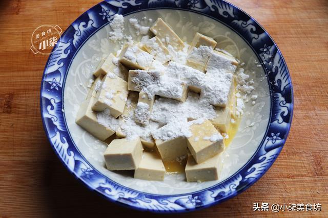 豆腐这样做太好吃了，不炒不油炸，加3根丝瓜，出锅比红烧还香
