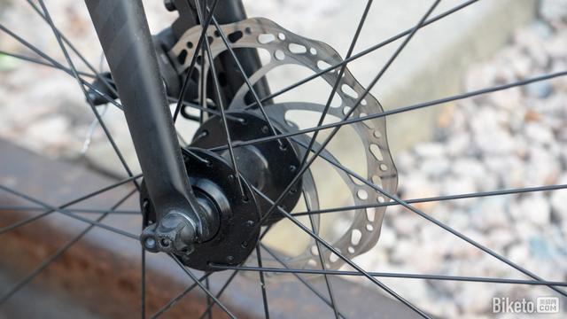 不到3000元的亲民大牌 迪卡侬Triban RC120碟刹公路车评测