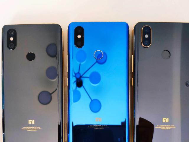 米粉情怀无价！最后一台小米7工程机亮相，64次竞拍已高达1.2万