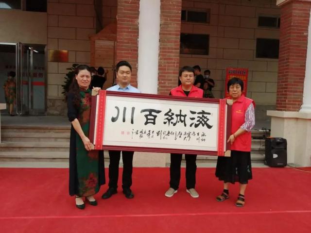 政府大力支持，数月精心筹备，服务中心正式运营