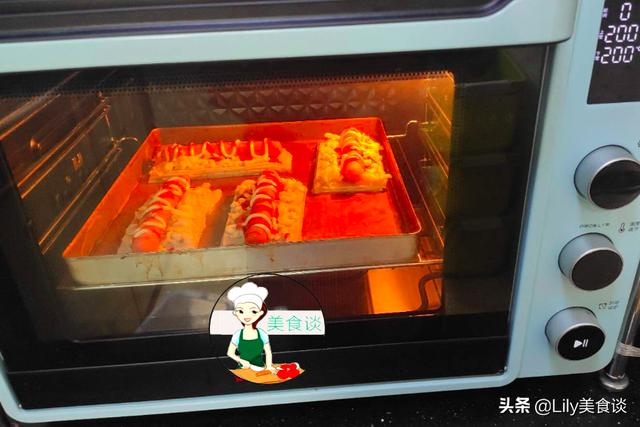 大热天，儿子迷上吃它，越热越想吃，又香又解馋，不用揉面就搞定