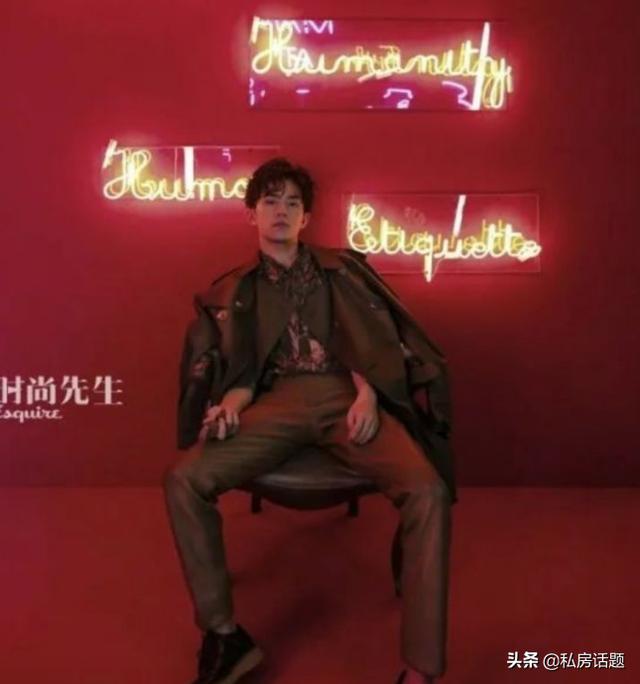 易烊千玺，一个被娱乐圈宠爱的人，你喜欢吗？