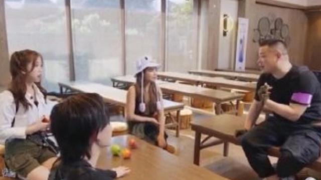 岳云|虞书欣安崎向岳云鹏认错 徒留雷佳音的一地忧伤