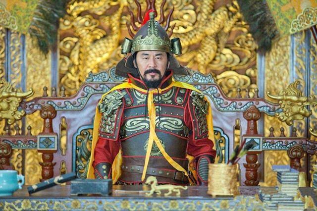 老和尚把钱给一乞丐说：往北走，有奇遇，后乞丐成开国皇帝