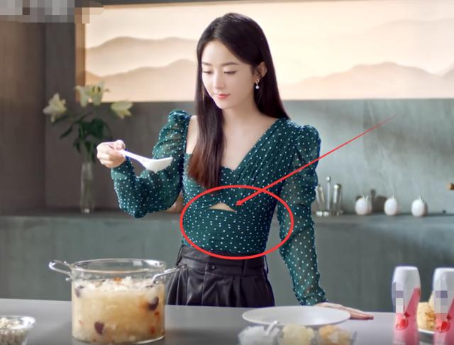 有种时尚叫赵丽颖的裙子，复出后无论什么款式