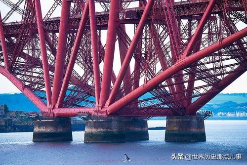 20张图告诉你，130年前建成的英国跨海大桥，为何