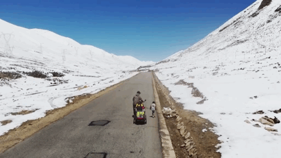 71天4139公里，90后单亲奶爸带4岁女儿骑行去拉萨！简直太治愈了