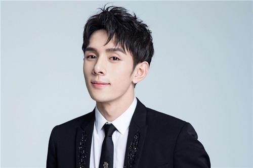 重磅！李佳琦又被吵上热搜