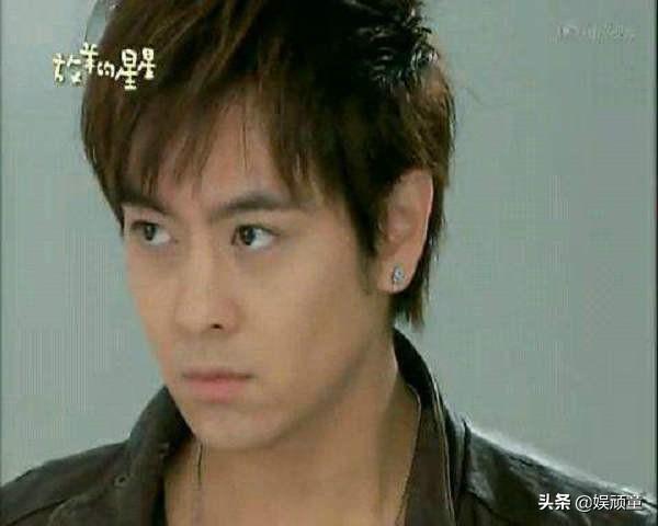 林志颖节目中与陈若仪亲密，被拒绝后，满脸写着不开心