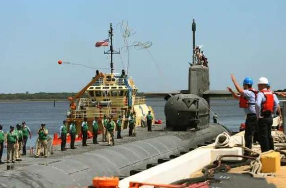 曾爆出“强奸名单”，佛罗里达号核潜艇回港，执行2年半秘密任务