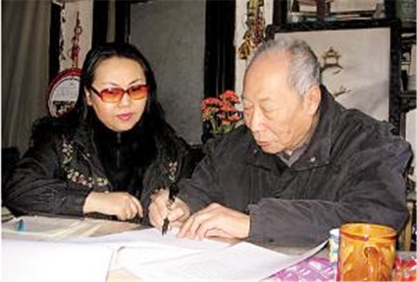 他是溥仪的哥哥，是一名光荣的人民教师，解放