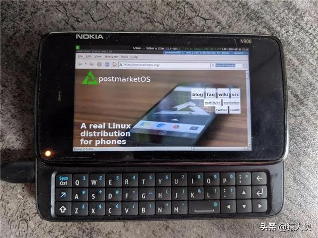 我在iPhone7装入了Linux系统