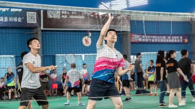 第二届“艾派克”杯耗材行业羽毛球团体赛，爱墨勇创佳绩