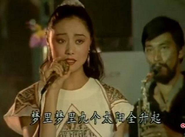 刘蓓混乱情史：遭5婚丈夫抛弃，三婚再嫁前夫，