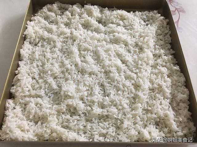伏天姜米茶泡水喝，驱寒暖胃，一次做一罐，放半年都不会坏