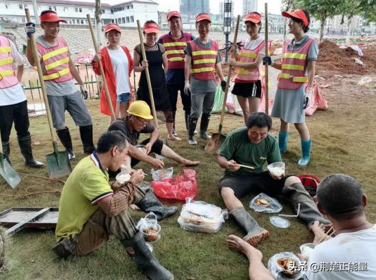 湖北武穴：聚焦住建系统众志成城战洪图