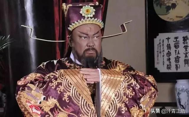 古代只有天子可以穿龙袍，包拯是什么身份，为何也能穿龙袍审案