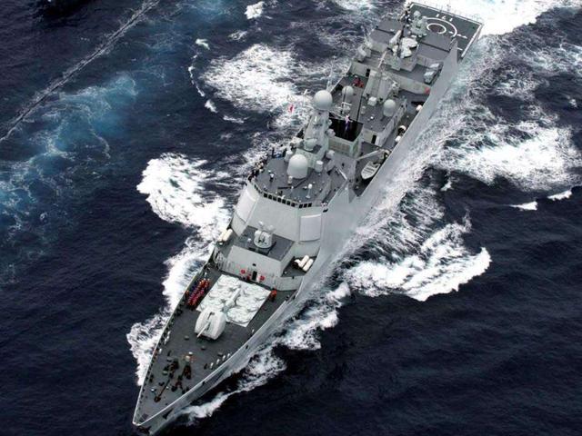 稳居全球第二！中国第7艘055下水，海军盾舰数量