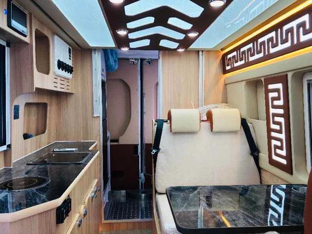 國(guó)六V90 B型房車(chē) 用空間創(chuàng)意打動(dòng)你的順旅房車(chē)