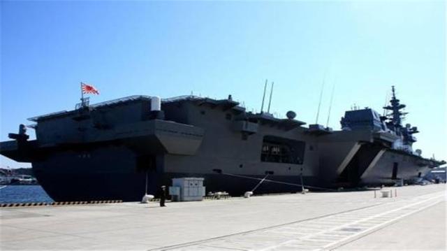 头号对手已非中俄，该国一夜冒出7艘航母，给美