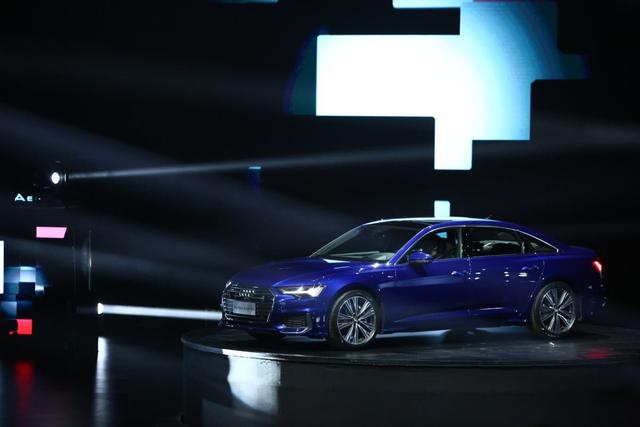 手握40万，开完宝马5系，再换到奥迪A6L上，对比后差距明显