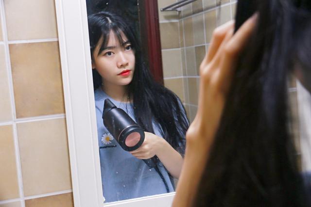 小适高速电吹风上手体验，让头发感受万般呵护