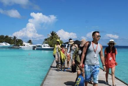 中国再收获一好兄弟，又一土地插上五星红旗，美国这次损失大了