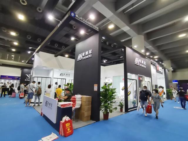 2020中國建博會（廣州）12.1衛(wèi)浴品牌館如約啟動，現(xiàn)場人流如織