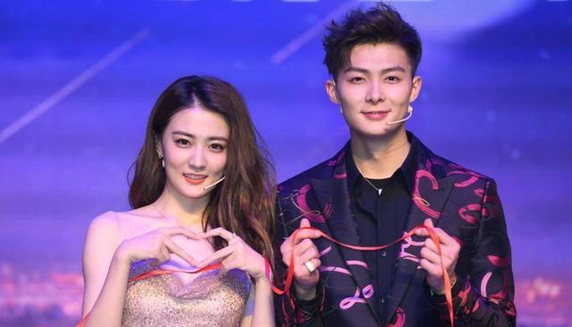 徐璐校园甜宠剧未播先火，男主是大家心中男神，这对CP我嗑定了