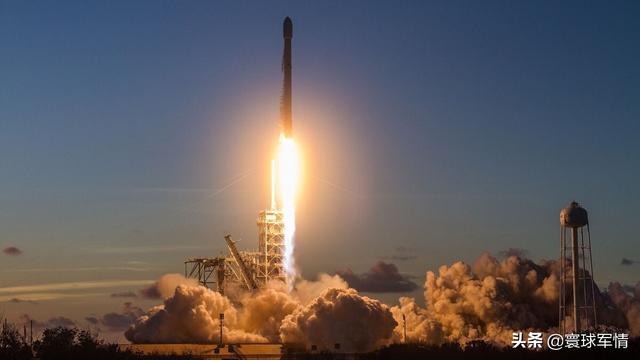 美国太空军亮出肌肉，X37B空天飞机第六次入轨，专家：俄罗斯要小心了