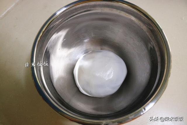 想吃麻团不用买，教你在家做，外酥里软，个个空心，太好吃了