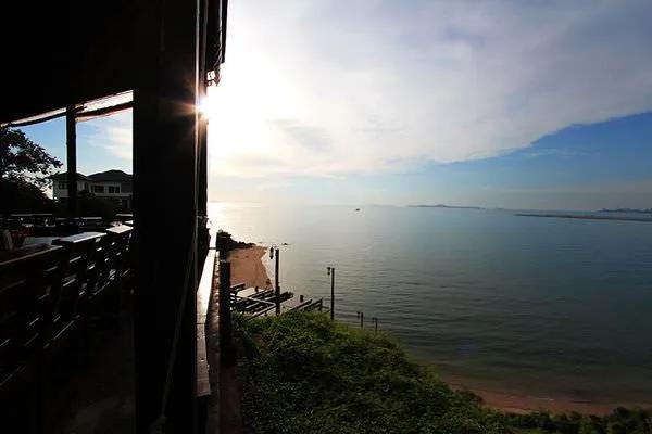 「芭提雅」Rimpa Lapin悬崖景观餐厅,景色最美的餐厅