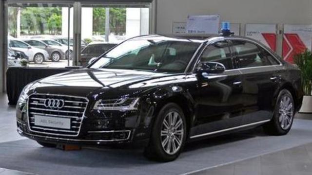 A8L防弹版曝光，重近4吨6.3秒破百，网友：大佬座