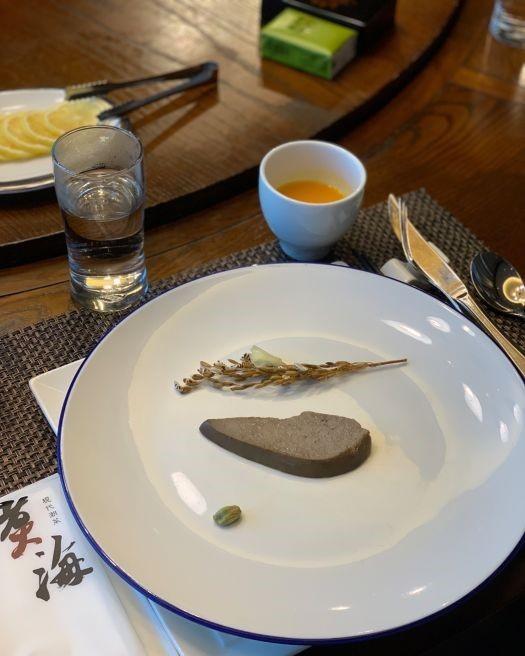顶级潮粤菜都吃些什么？龙虾排不上号，一碗白粥都能吃出奢华享受