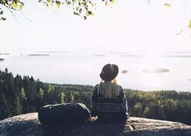 说话七分满，三分情，言不在多，达意则灵