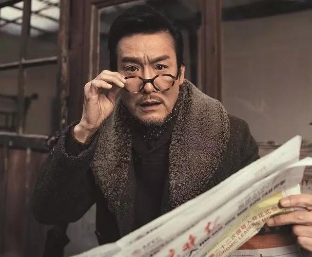 没想到6夺影帝的梁家辉还是个专栏作家！你究竟