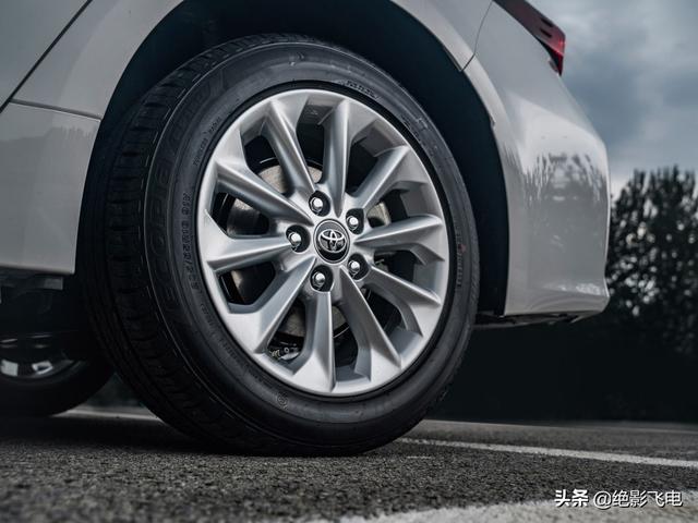丰田终于做到了！新车年销量355156台油耗5.5L
