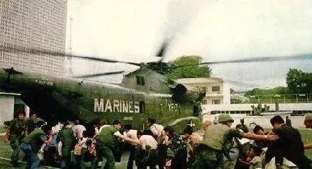 美军最丢脸的一场战争，全员狼狈撤离，46架舰载