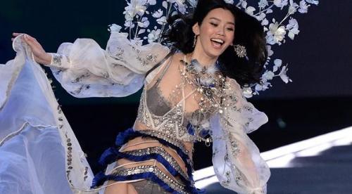 生下赌王长孙，奚梦瑶被豪门“除名”：想用婚