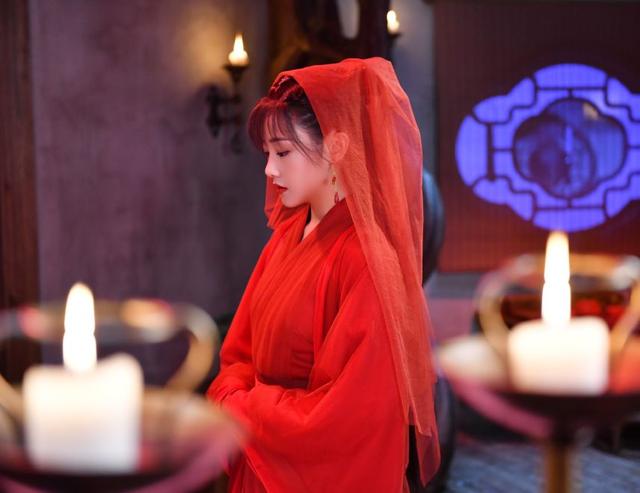 吴佳怡三部剧是要火了吗？《天舞纪》和《那江