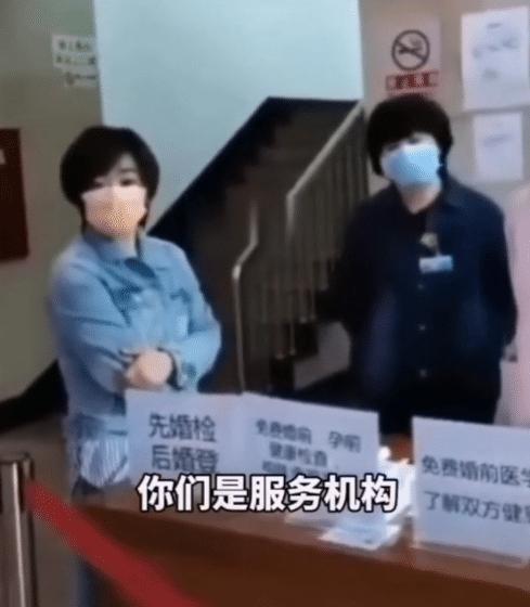 男子上民政局上廁所被趕，發(fā)出靈魂拷問：你們也是老百姓，對嗎？