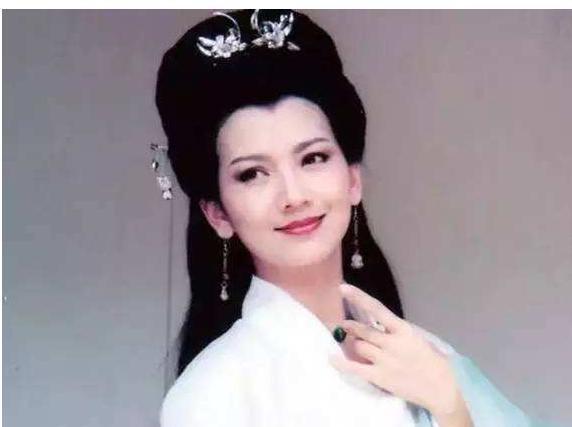 众星演白蛇，赵雅芝最经典王祖贤第二，她超杨紫刘涛黄圣依刘诗诗